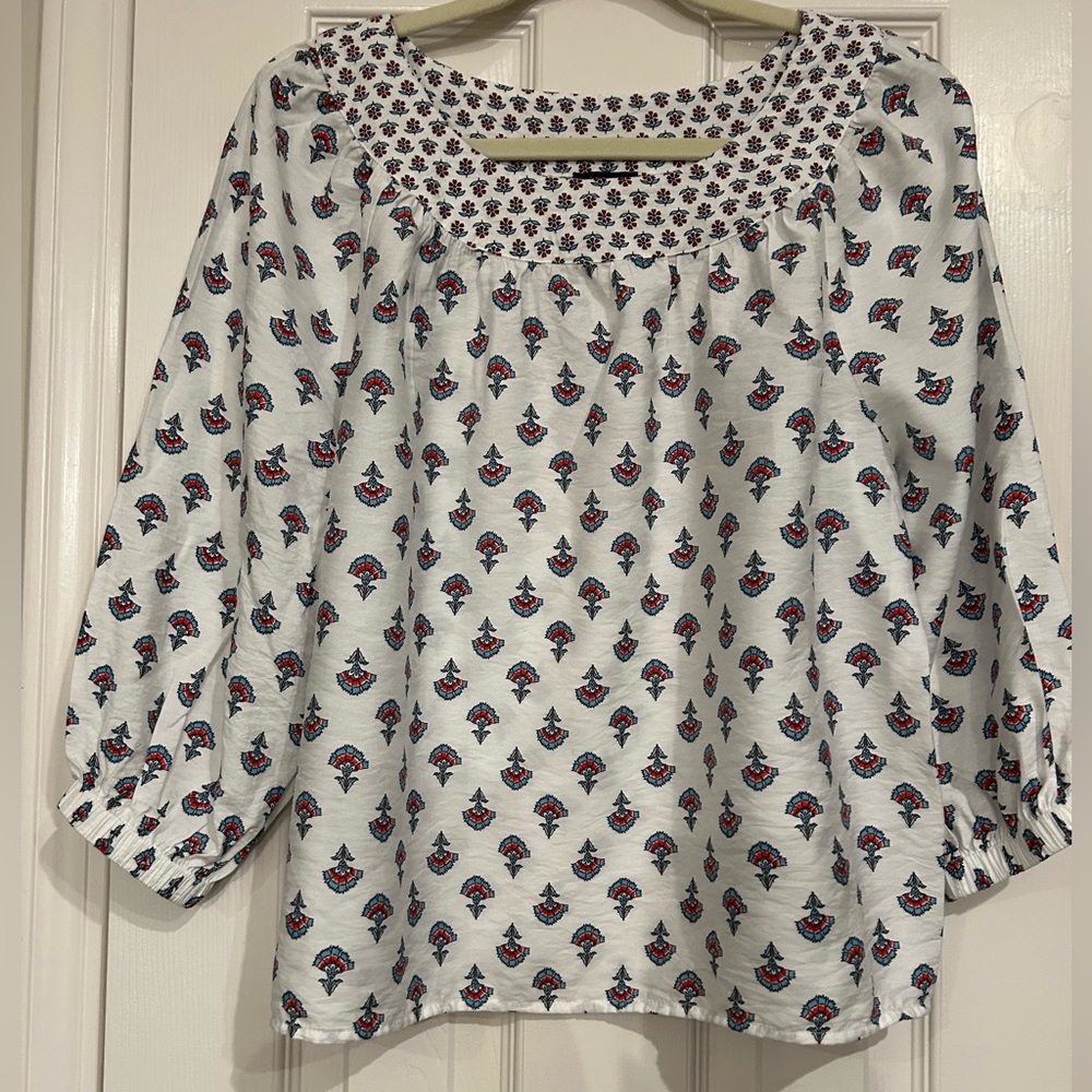 Ann Taylor White, Red and Blue Top